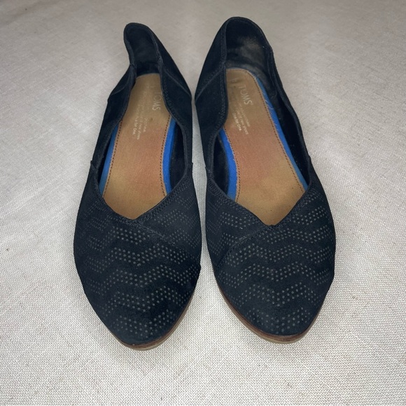 Toms Black Suede Flats​ - Picture 5 of 9